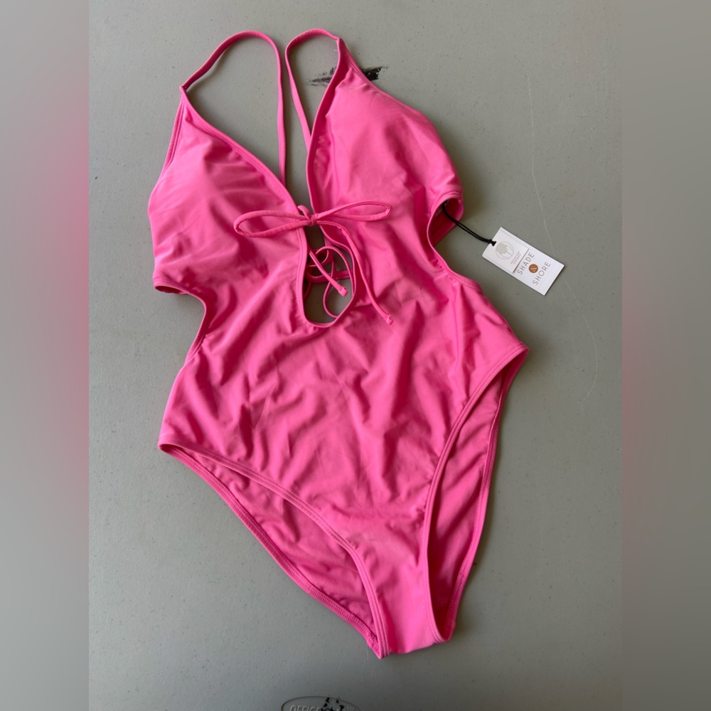 Brand New Shade & Shore one piece pink swim suit